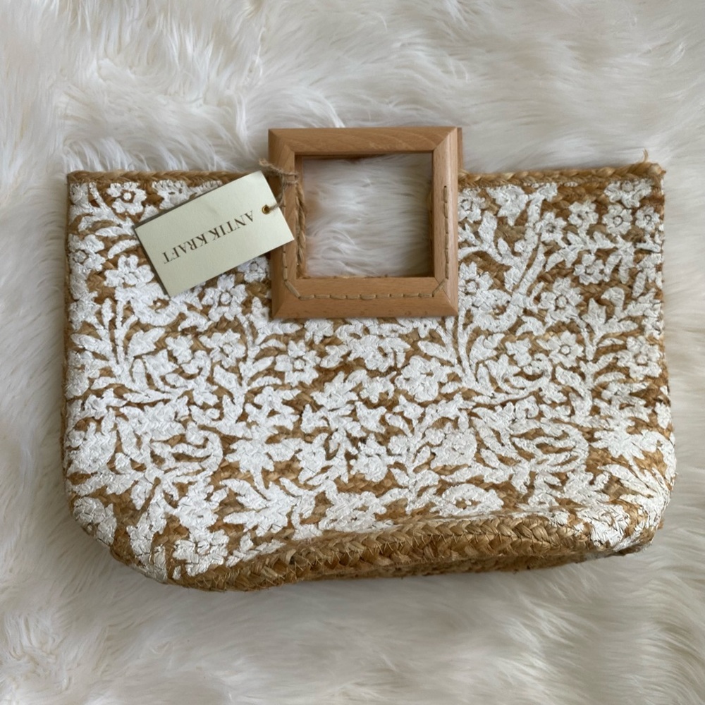 NWOT Straw bag